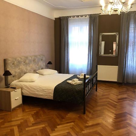 Poet Pastior Residence Сибиу Екстериор снимка