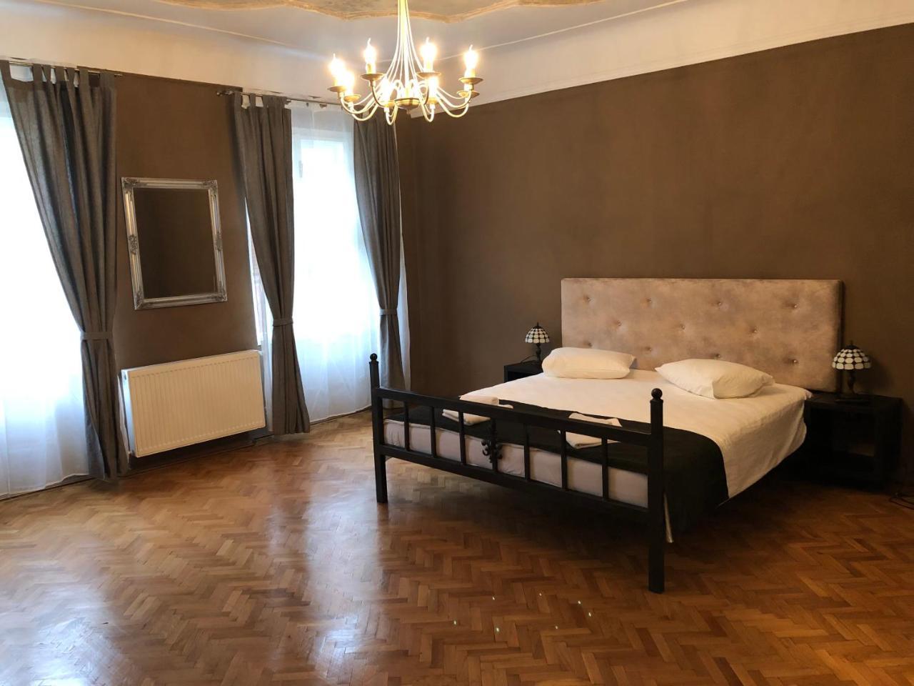 Poet Pastior Residence Сибиу Екстериор снимка