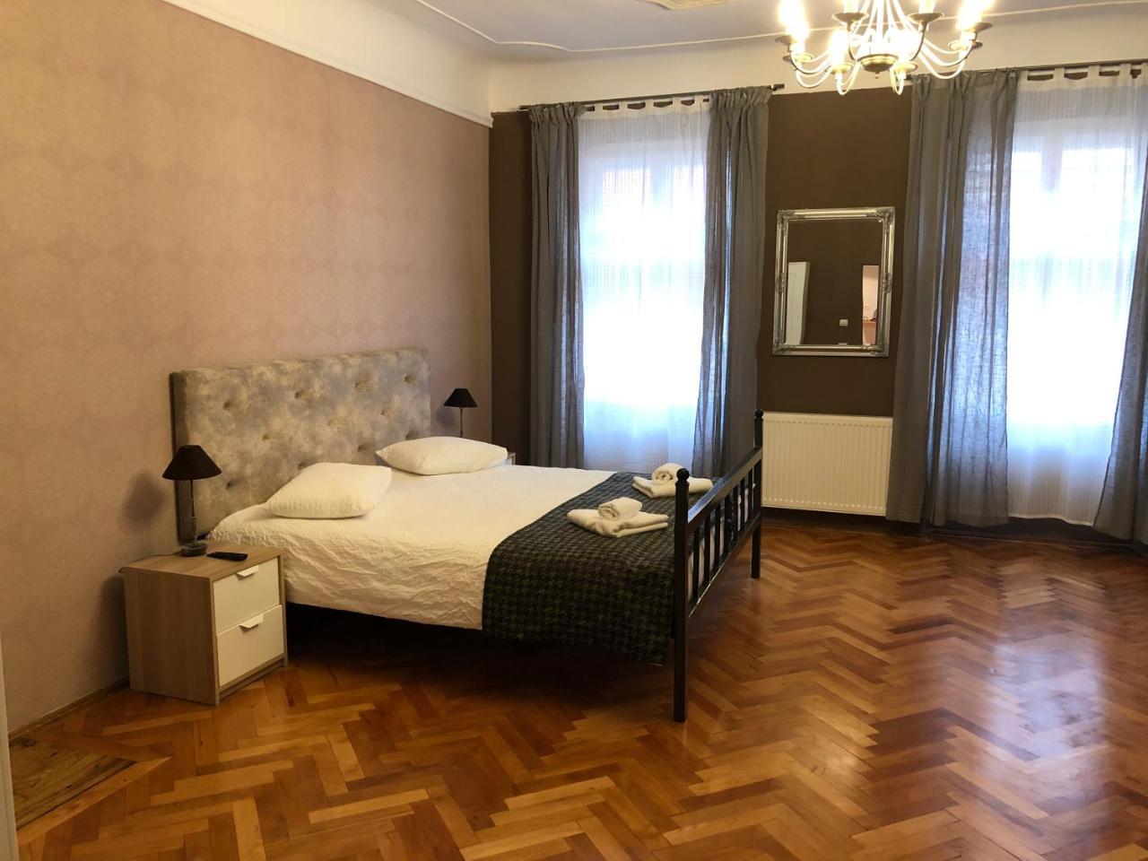 Poet Pastior Residence Сибиу Екстериор снимка