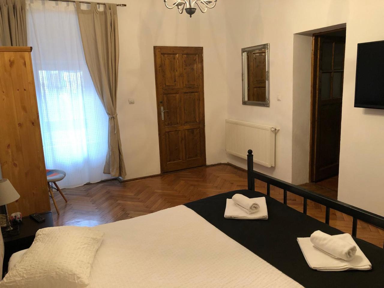 Poet Pastior Residence Сибиу Екстериор снимка