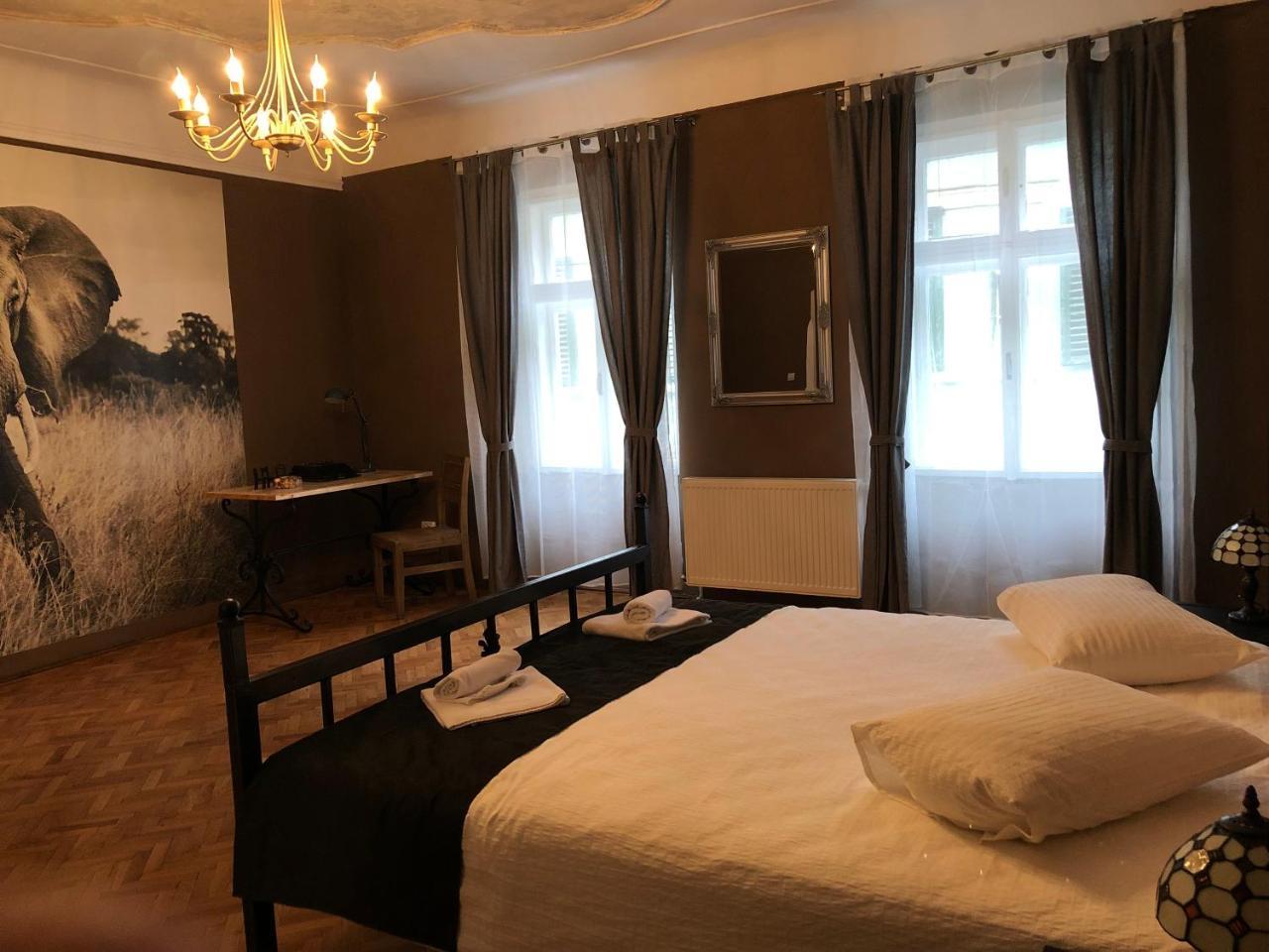 Poet Pastior Residence Сибиу Екстериор снимка